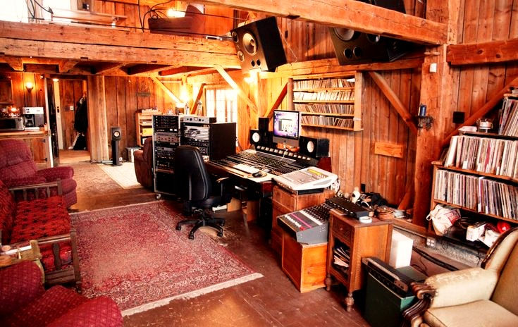 home recording studio with audio equipment and vst plugins