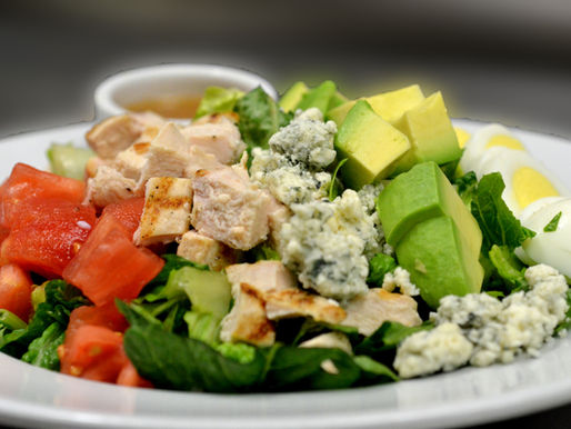 Southern Cobb Salad with a Twist: A Bold, Flavor-Packed Take on a Classic American Favorite