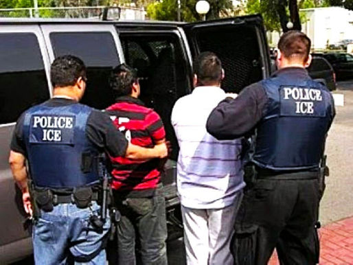 Chicago on Edge: Fears of ICE Raids and Federal Crackdowns Mount Ahead of Mass Protest