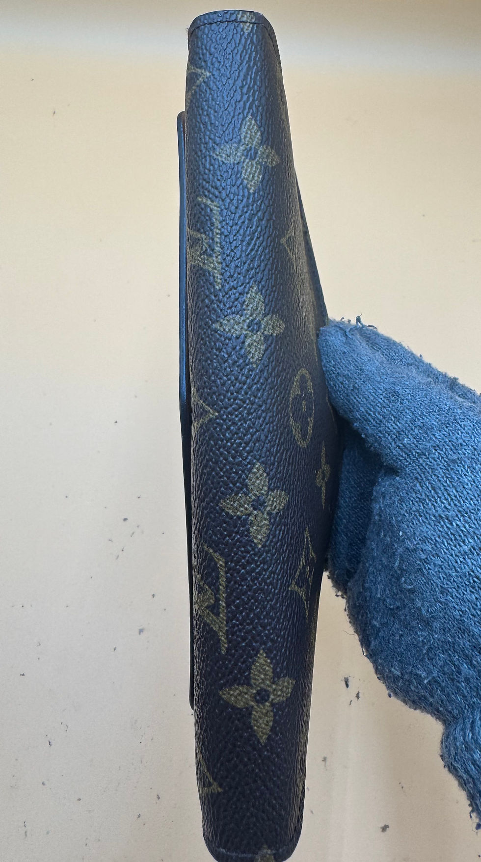 Thumbnail: LV Monogram Sarah Wallet (New Model)