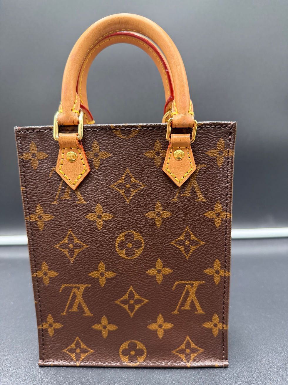 Thumbnail: LV Monogram Petit Sac Plat