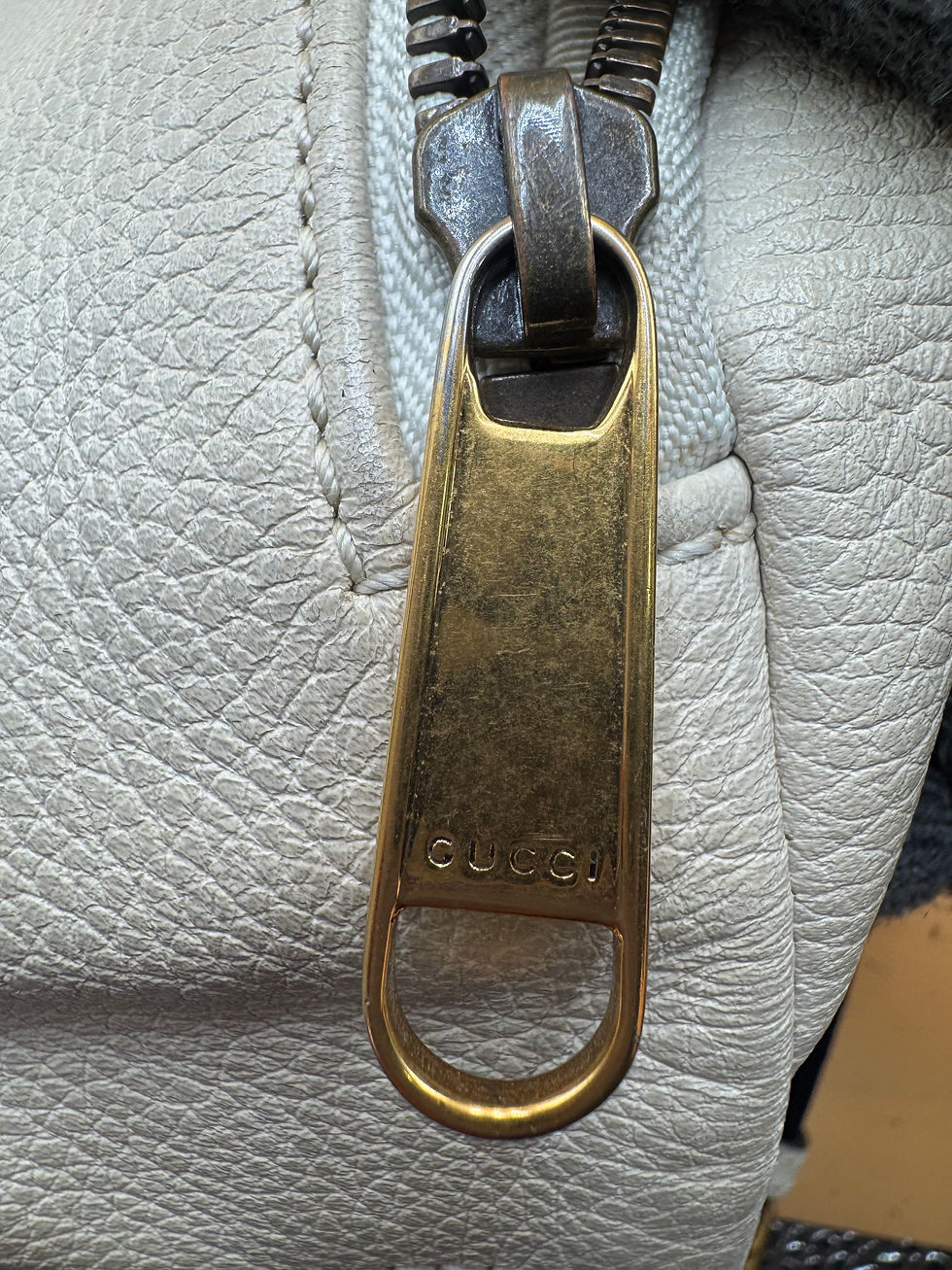 Thumbnail: GG Leather Logo Large Belt Bag 