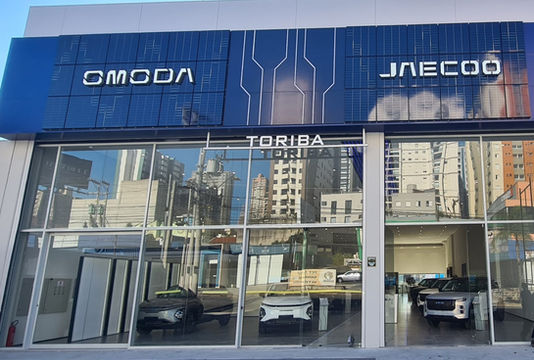 Primeira parcela do 13º salário atrai consumidor para troca de carro