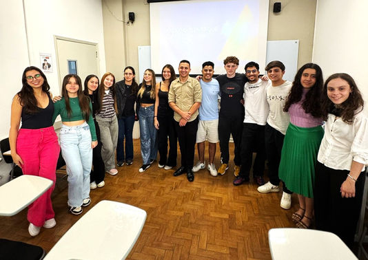 Raul Bittencourt, conselheiro da juventude de Mauá, inicia projeto de aulas de políticas públicas no Mackenzie