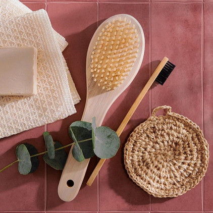 wall tile 3 x 10  rose with brush and towel 