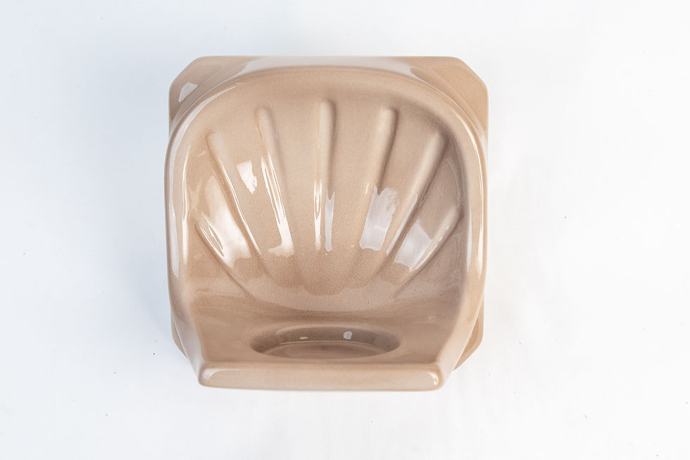 Thumbnail: cup holder