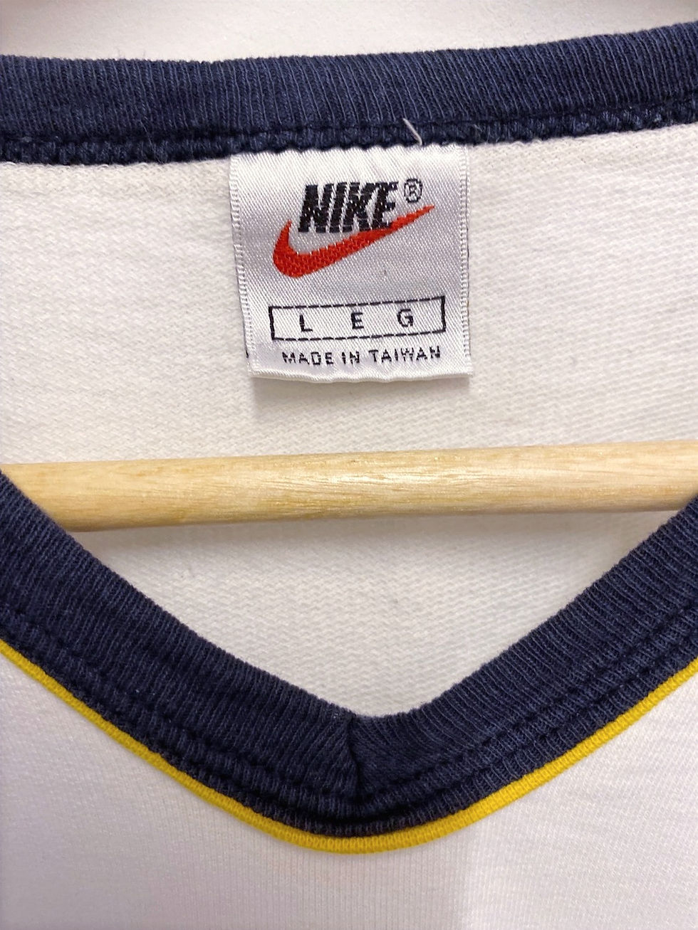 Thumbnail: Nike T-Shirt Old Skool  White Bleu-Yellow Cord  Size Large