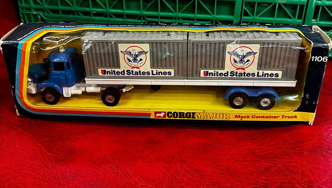 Mack Container Truck