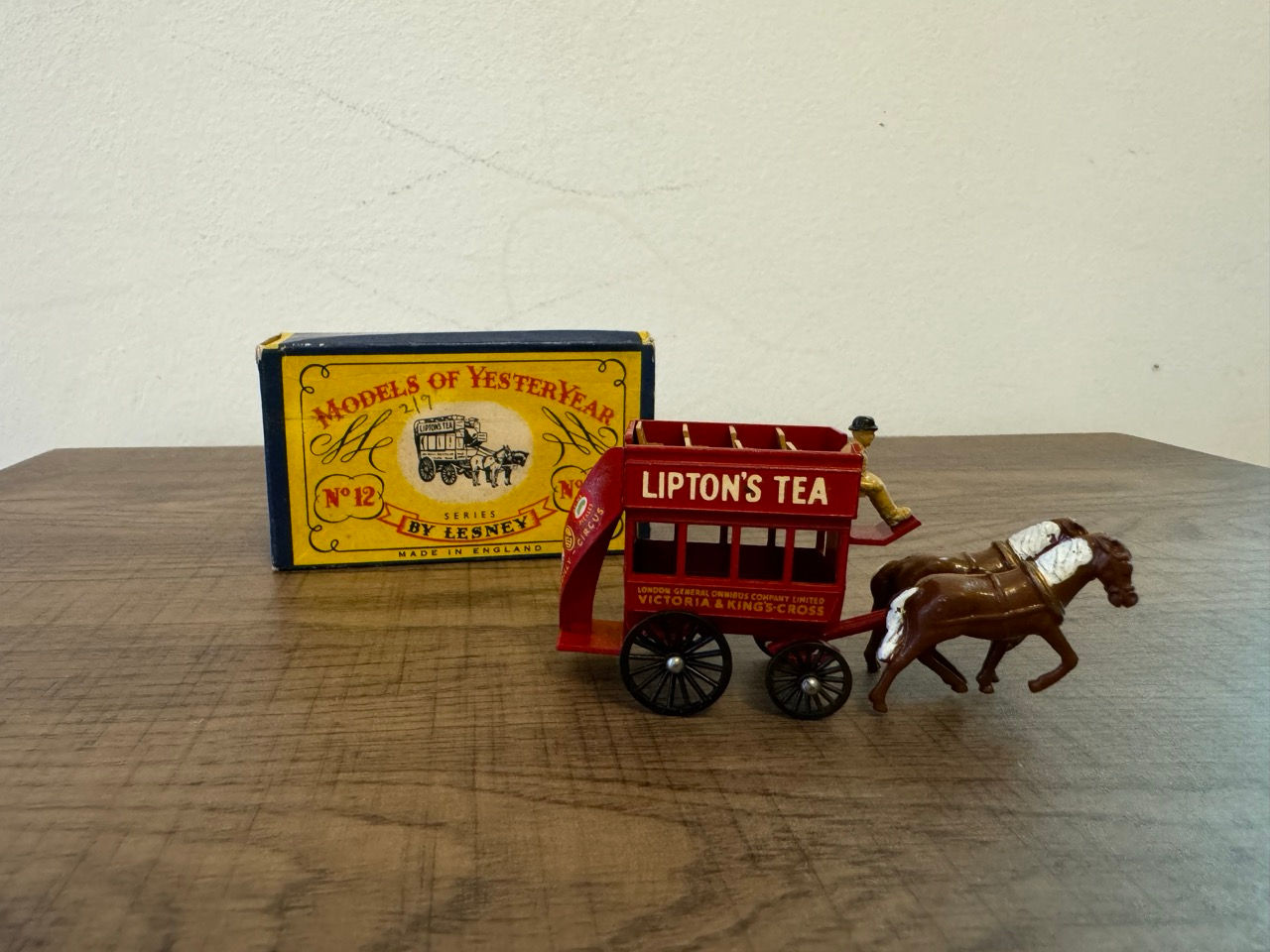 Models of YesterYear No. 12 Lipton's Tea