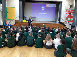 Year 4 Online Safety Talk with Local PCSO