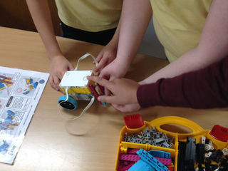 Robots, Mazes and Teamwork for Year 6!