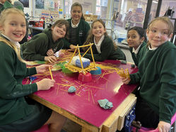 Year 5 Girls Shine at STEM Discovery Day!