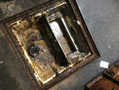 グリストラップ清掃　3