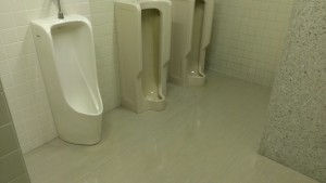 作業後　男性トイレ2