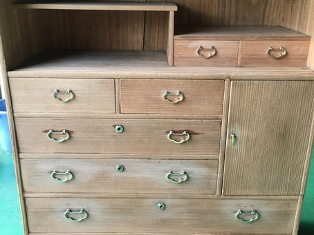 桐ダンスの復元作業