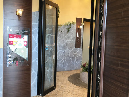 女性専用のパウダールーム?