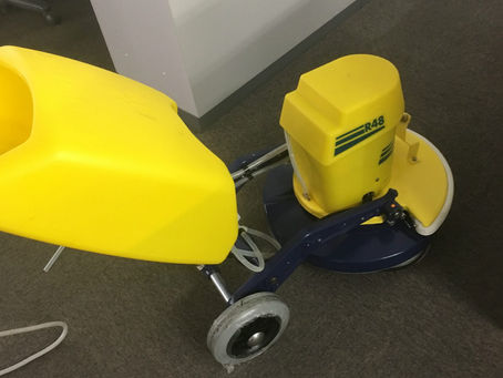 事務所内カーペット清掃