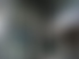 エレベーター内のガラス清掃