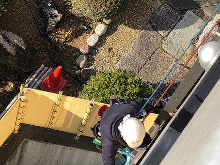 高所のガラス清掃