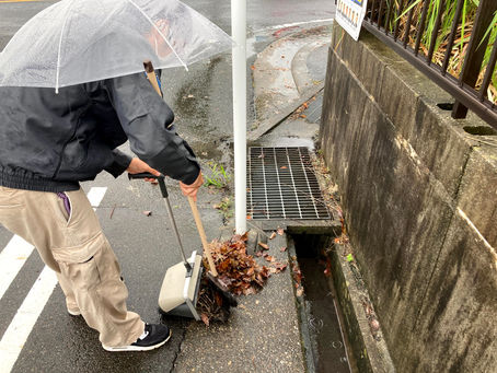 こそこそ何かやってるけど？