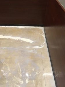 コーヒーショップ 床ワックス剥離清掃 名古屋市内