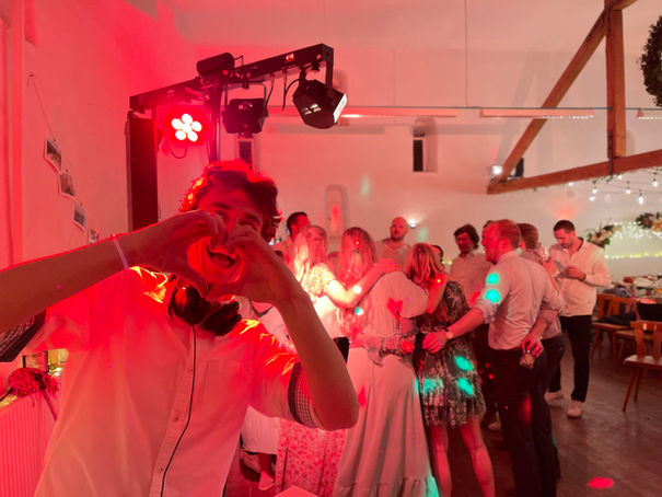Alexander Adam - Hochzeits & Event DJ - Würzburg