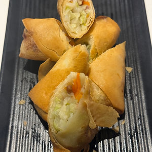 D5 VEGGIE SPRING ROLLS ( 3PCS) / 蔬菜春卷(3个