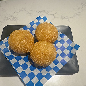 Fried Sesame Bun (3pcs)