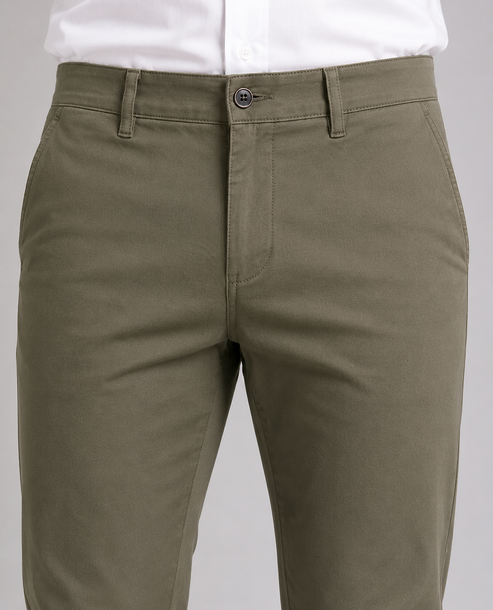 Thumbnail: MENSCH | LCDN : Chino coton kaki coupe ajustée