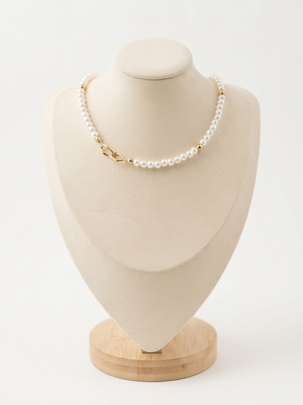 Maison de Bijoux – Perle Moderne Czech Glass Pearl & Gold Necklace