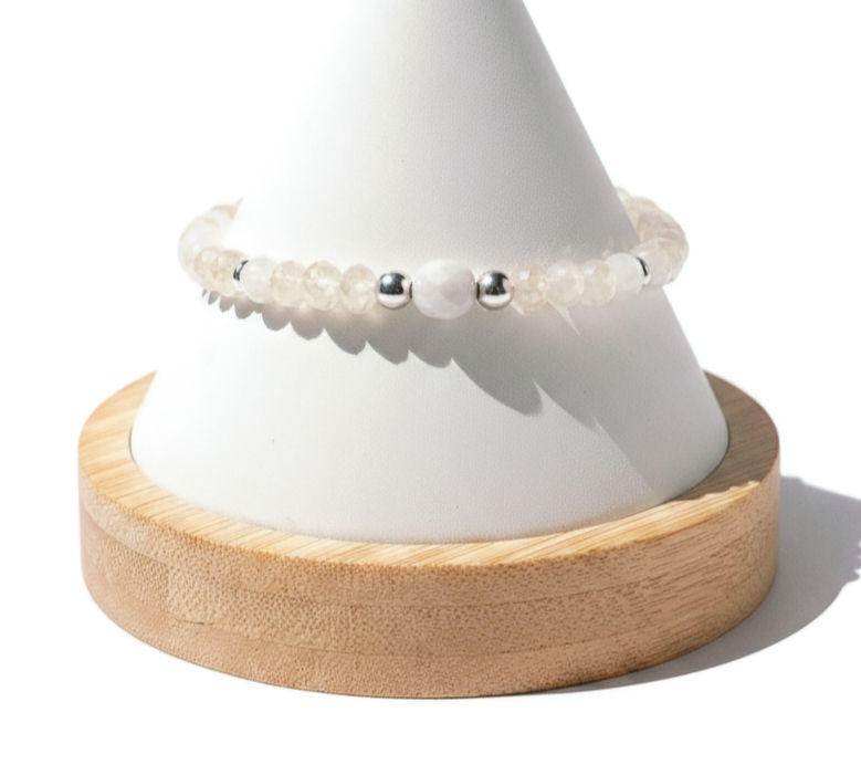 Maison de Bijoux: Fleur de Lumière Bracelet