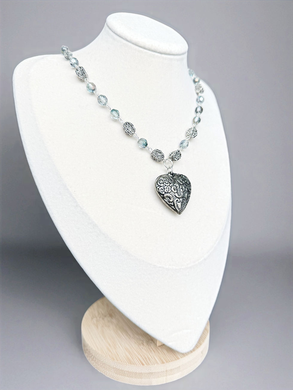 Thumbnail: Maison de Bijoux – Collier Cœur de Cristal