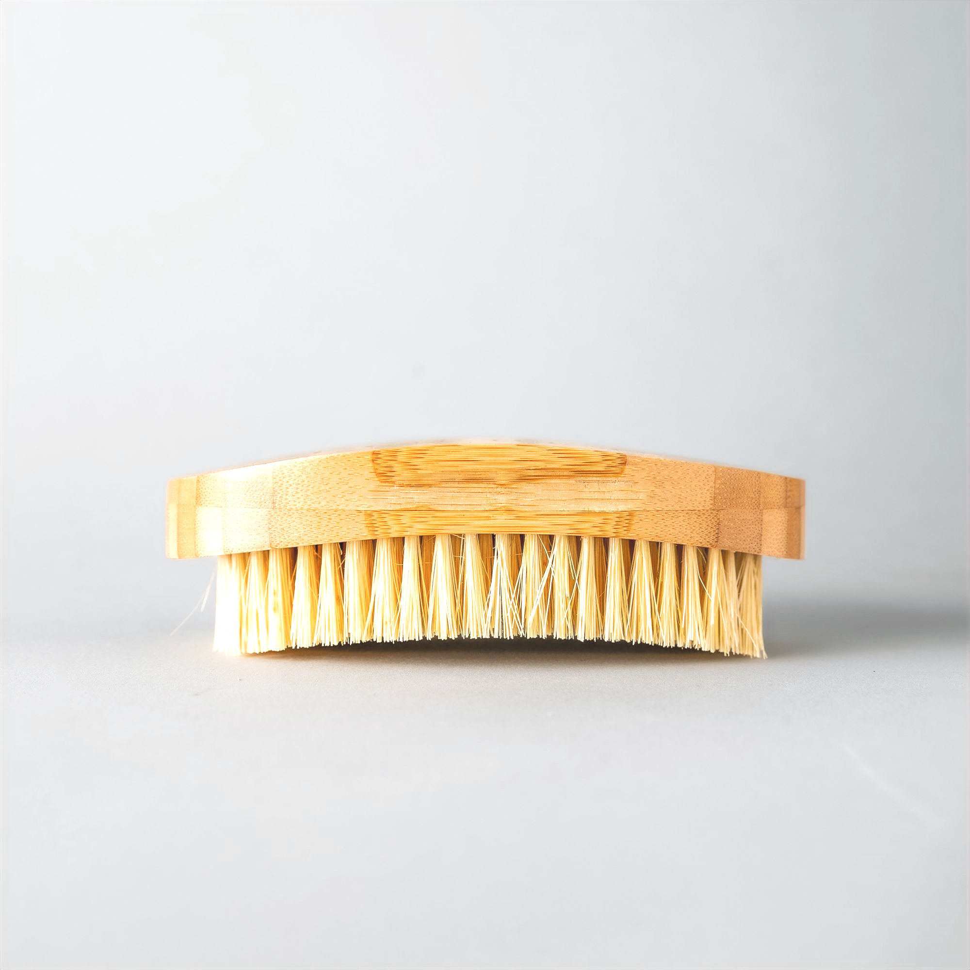 100% Bamboo Dry Brush