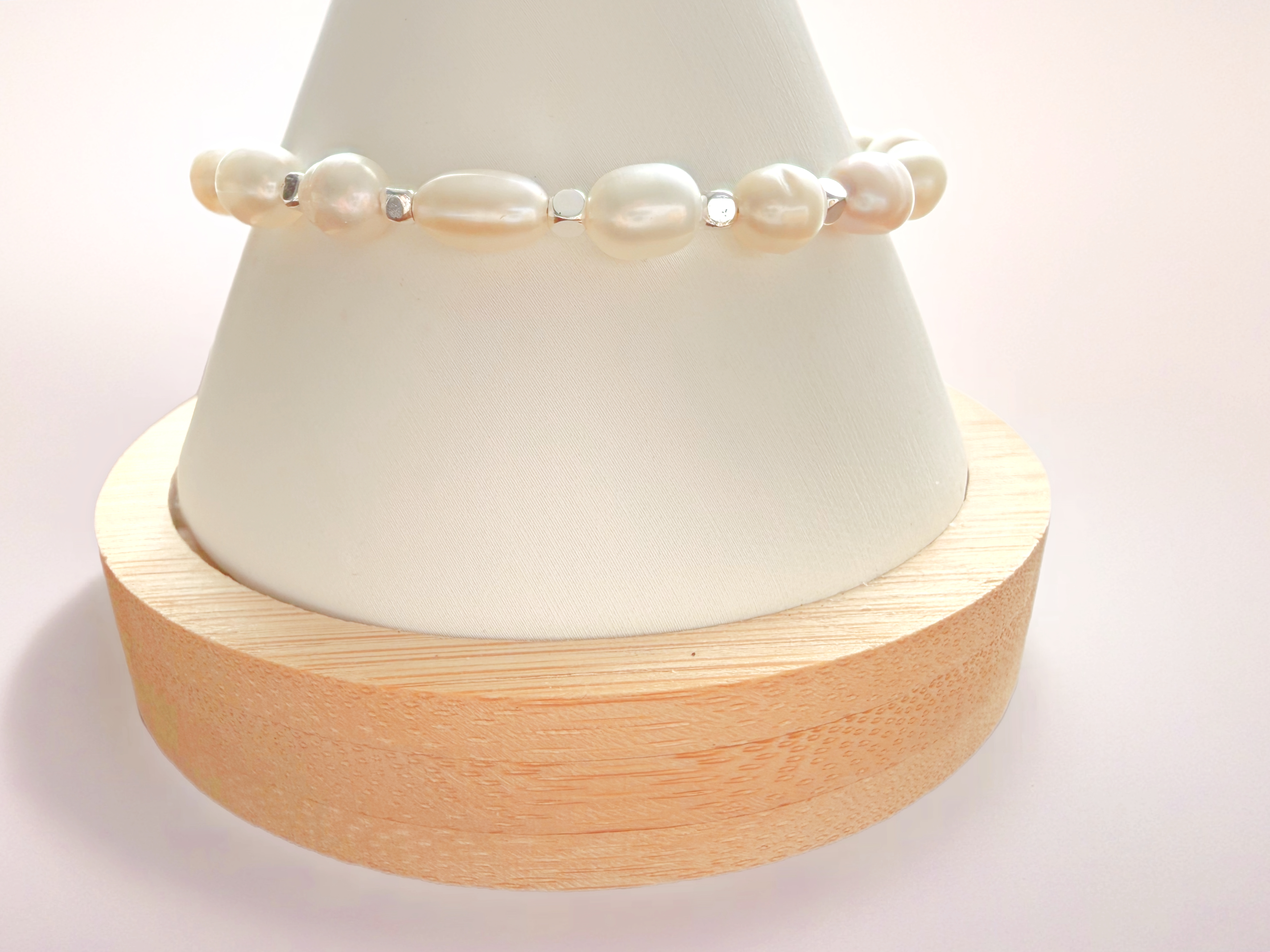 Lune Claire II Freshwater Pearl and Sterling Silver Bracelet