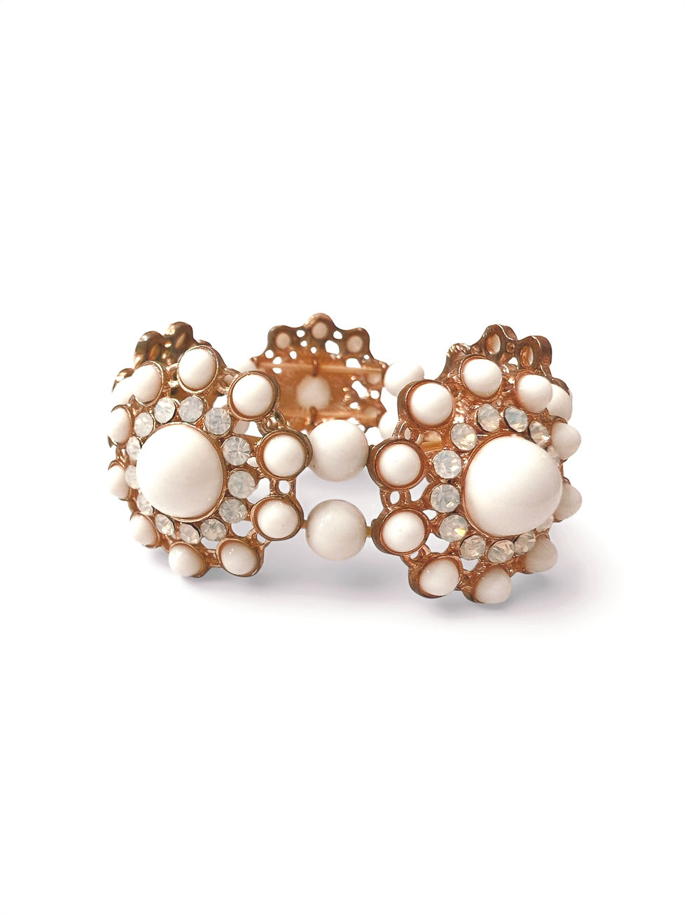 Thumbnail: Éclat Héritage (Heritage Radiance) - Vintage Milk Glass & Crystal Bracelet