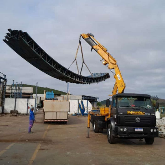 Os 3 Maiores Riscos na Movimentação de Cargas Pesadas e Como Evitá-los