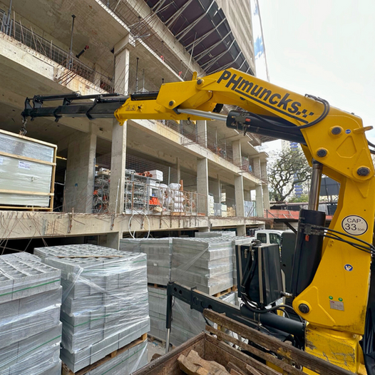 Quanto Custa a Locação de um Munck? Entenda os Fatores que Influenciam o Preço