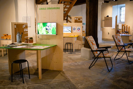 «Ausser man tut es» – Ein Gespräch zum Thema Upcycling mit Museumsleiterin Elisabeth Abgottspon, Ortsmuseum Küsnacht