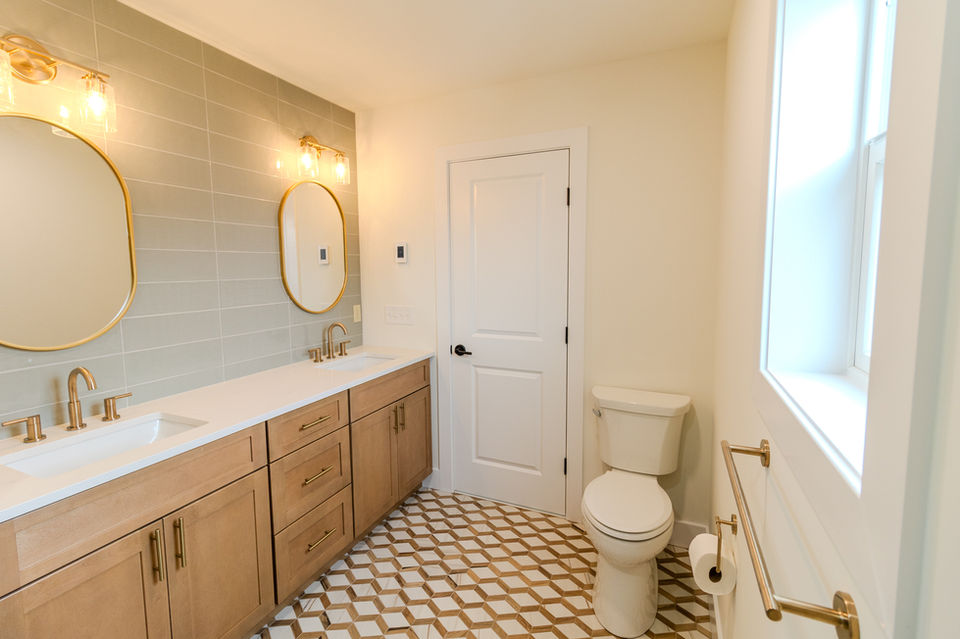 1 Ridge Ave - HD - 16