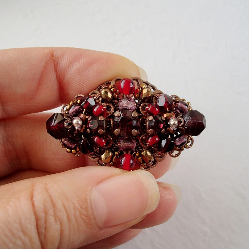 Thumbnail: DARK RED BROOCH in oval shape
