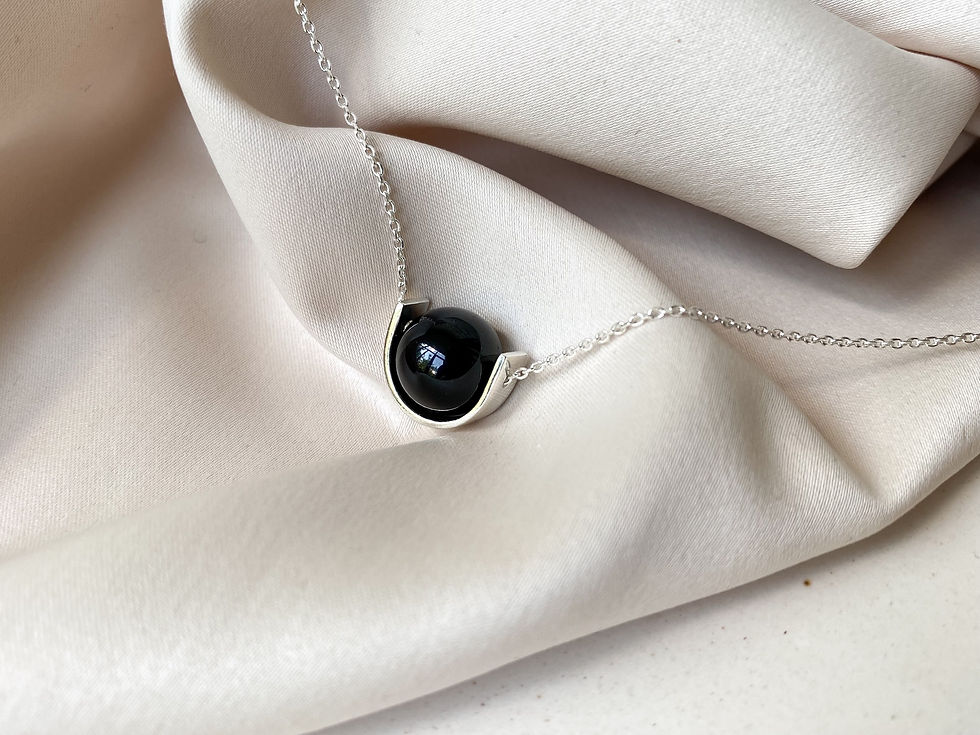 Срібна підвіска Сільвія з чорним турмаліном шерл