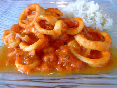 CALAMARS AU VIN BLANC