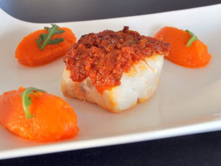 DOS DE CABILLAUD SAUCE BORDELAISE A LA PURÉE DE CAROTTES