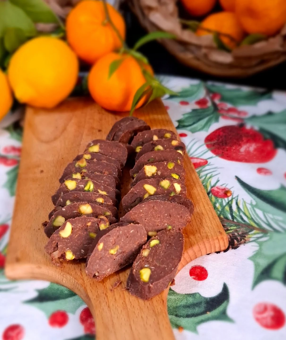 Torrone al pistacchio con un ingrediente inaspettato...i ceci! Ricetta senza lattosio, senza farine e glutine, senza ingredienti raffinati o ultraprocessati, eppure dolce,nutriente e ricca di fibra!