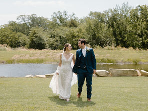 Off-the-Rack, On-the-Aisle: Why Buying Your Dress Now Just Makes Sense