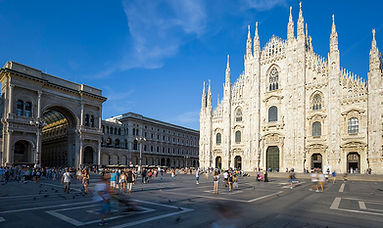 milan-cathedral-duomo-vittorio-emanuele-ii-gallery-piazza-del-duomo-lombardy-italy.jpg