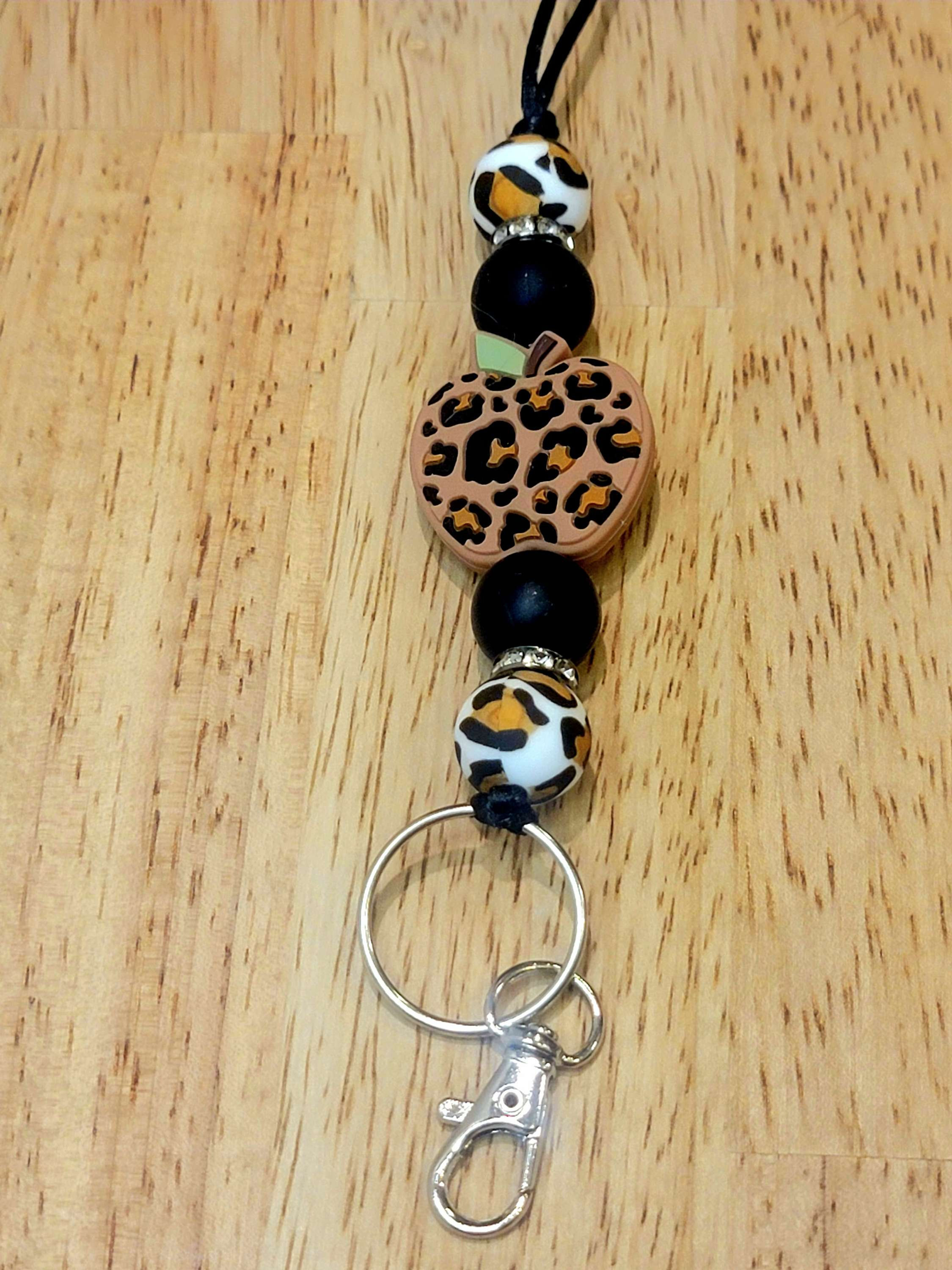 Neutral Leopard apple