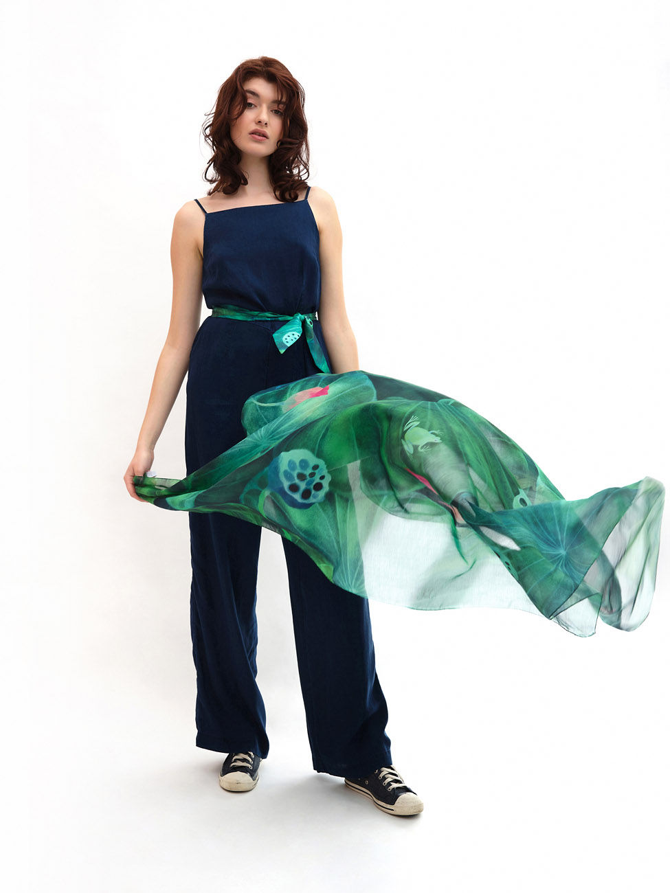 Thumbnail: zelený šátek Lotosy listy z bavlny