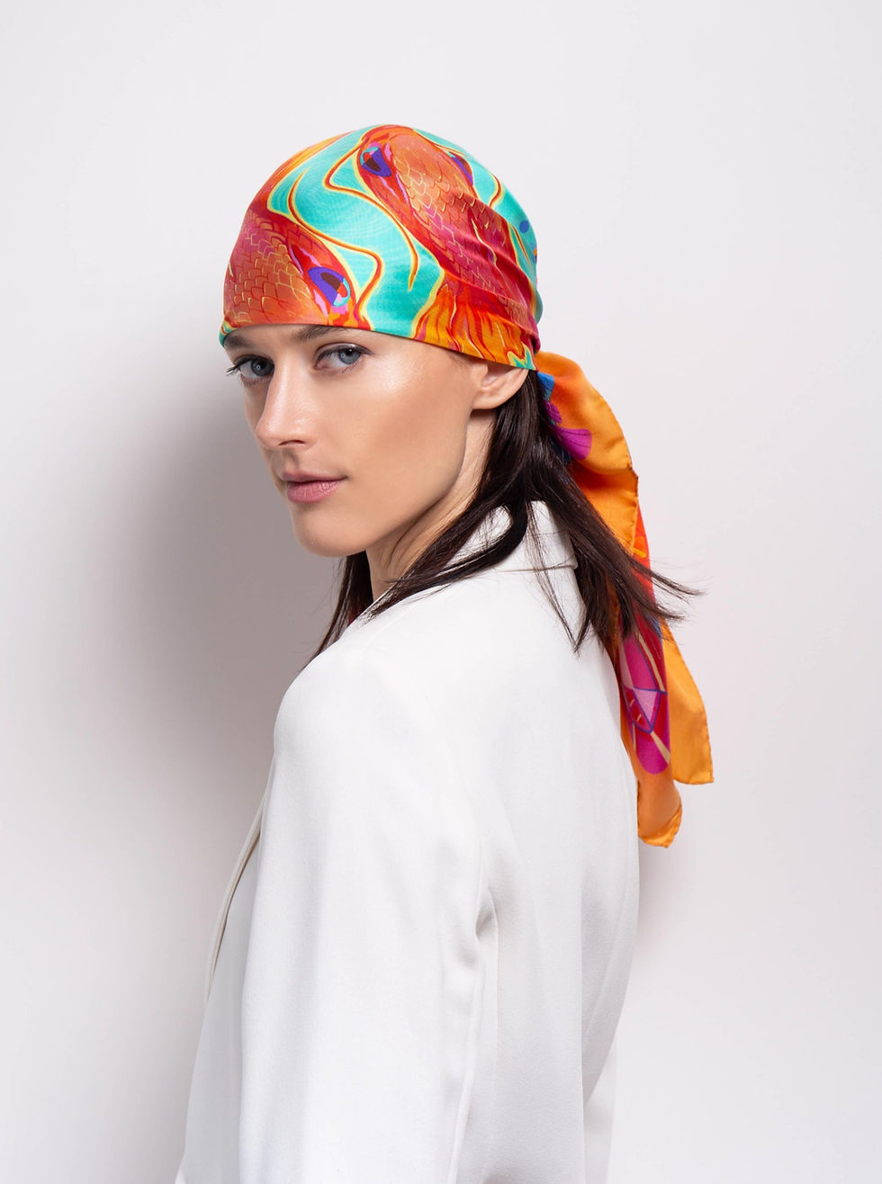 Thumbnail: Silk scarf The goldfish size 90x90 cm