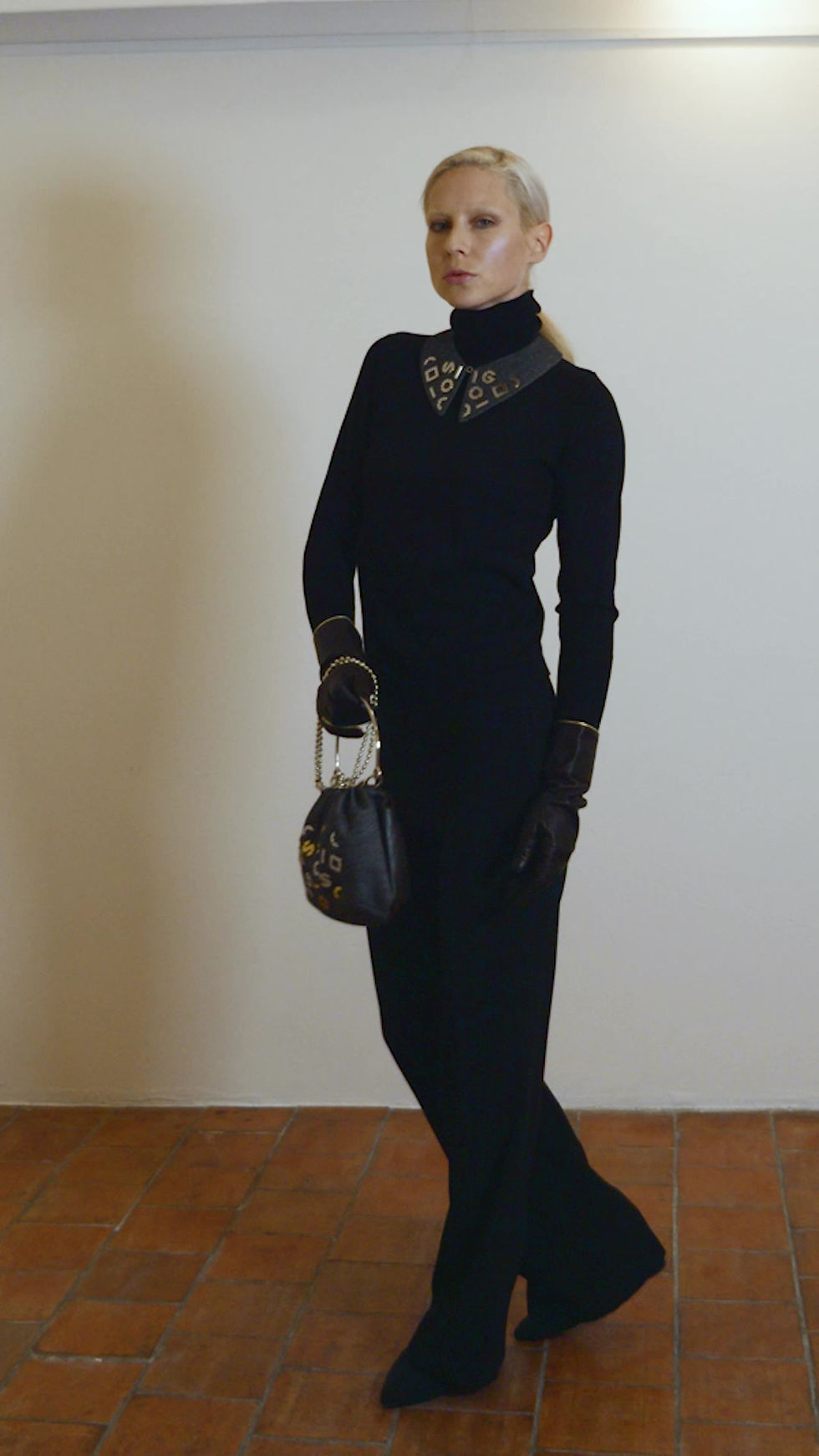 Miniatura: kabelka z japonské džínoviny s kovovými detaily